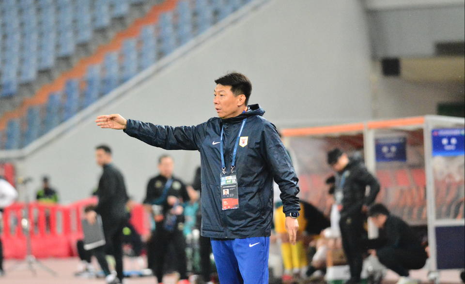 临场指挥果断，教练调整效果明显(临场指挥能力)